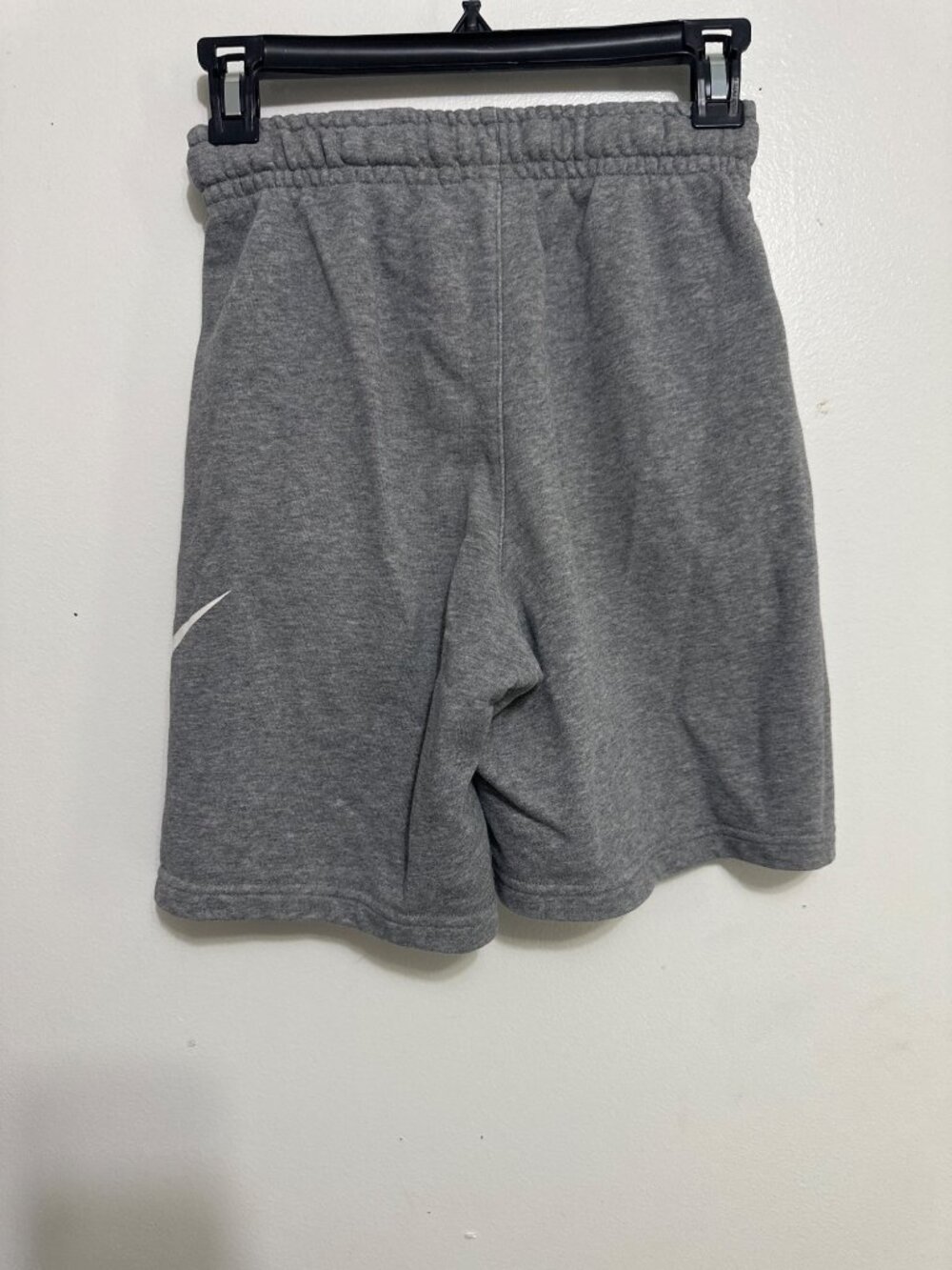 Nike Boys Sportswear Club Fleece Shorts Heather Gray Big Logo L - Picture 2 of 8
